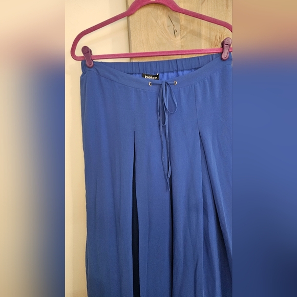 BEBE Layered Wide Leg Summer Trousers In Cobalt Blue. Size MED - Picture 7 of 12
